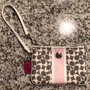 Coach- Small Wristlet
